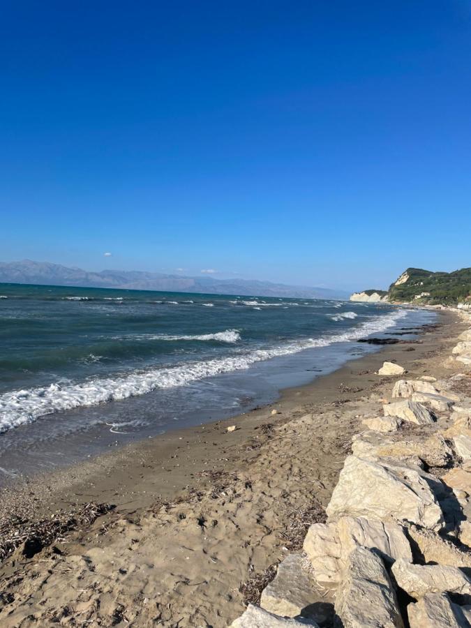 סידריון Beautiful Nearby Beach House With Garden, Private Pool And Large Yard מראה חיצוני תמונה