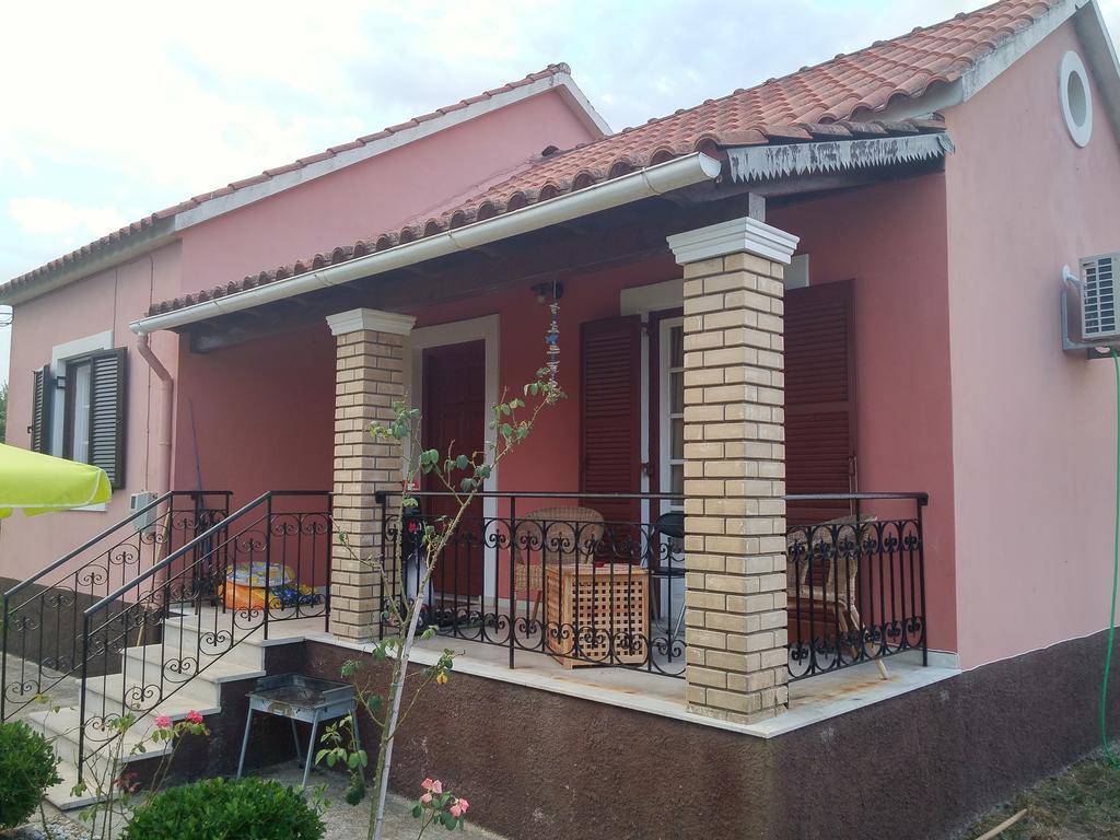 סידריון Beautiful Nearby Beach House With Garden, Private Pool And Large Yard חדר תמונה