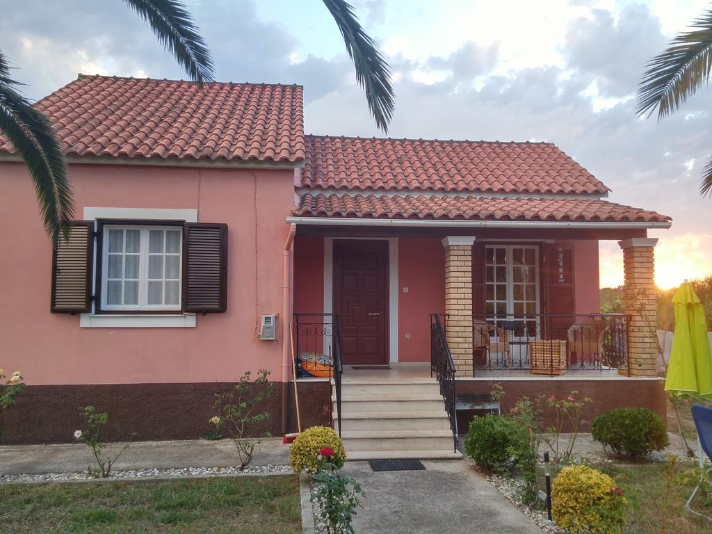 סידריון Beautiful Nearby Beach House With Garden, Private Pool And Large Yard חדר תמונה