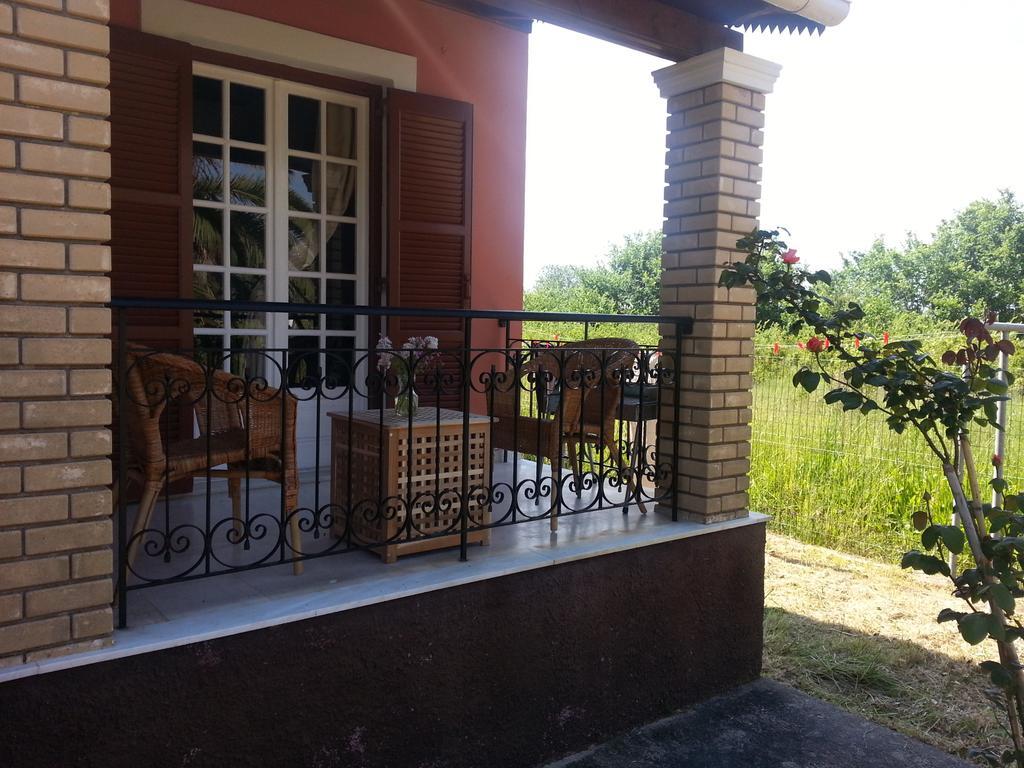 סידריון Beautiful Nearby Beach House With Garden, Private Pool And Large Yard חדר תמונה