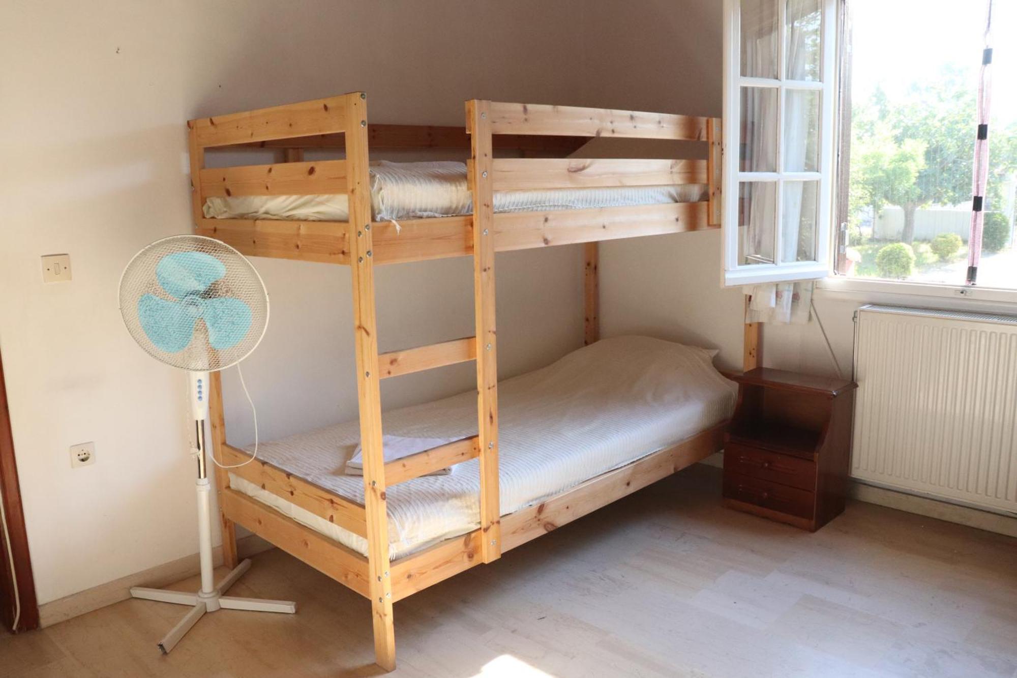 סידריון Beautiful Nearby Beach House With Garden, Private Pool And Large Yard מראה חיצוני תמונה